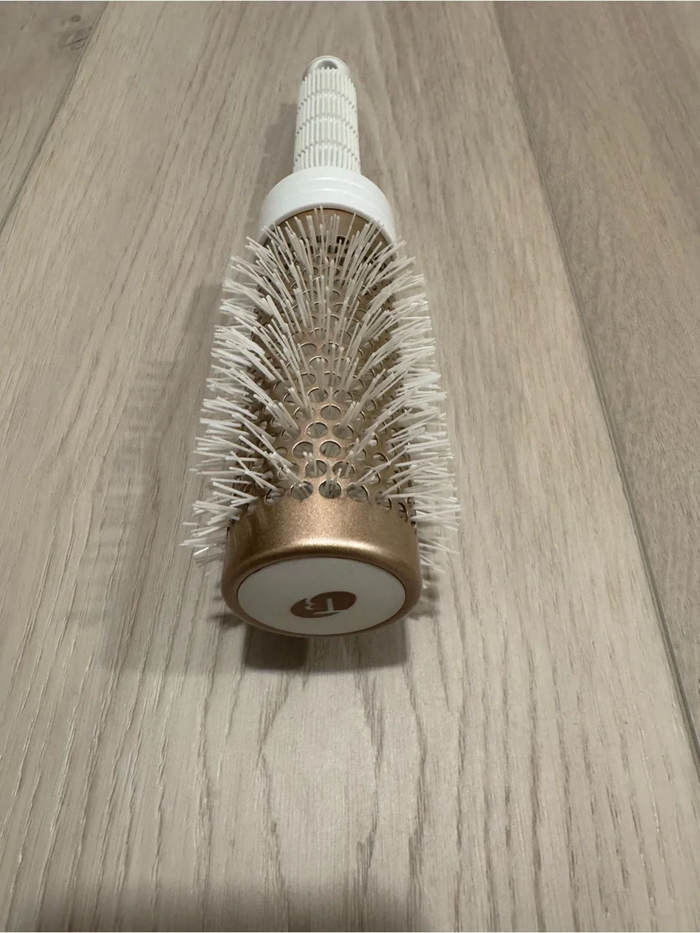 T3 Volume 2.5 Round Brush Ceramic Coated Rose Gold